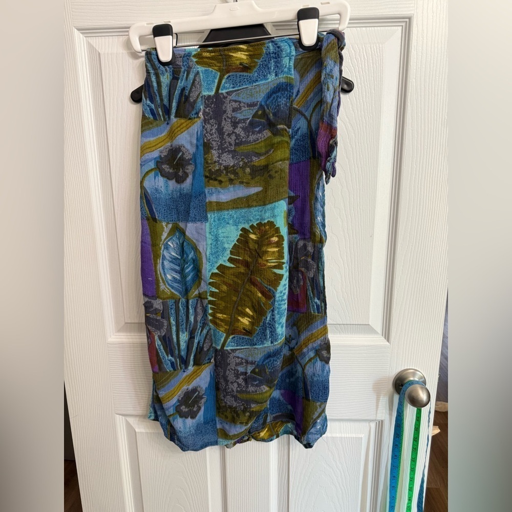 Revue Vintage Wrap maxi Tropical floral water color print skirt size small Surf